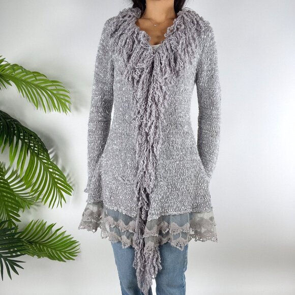 Vintage Gray Wool Cottagecore Shabby Chic Whimsigoth Knit Sweater Cardigan / M - Picture 4 of 8